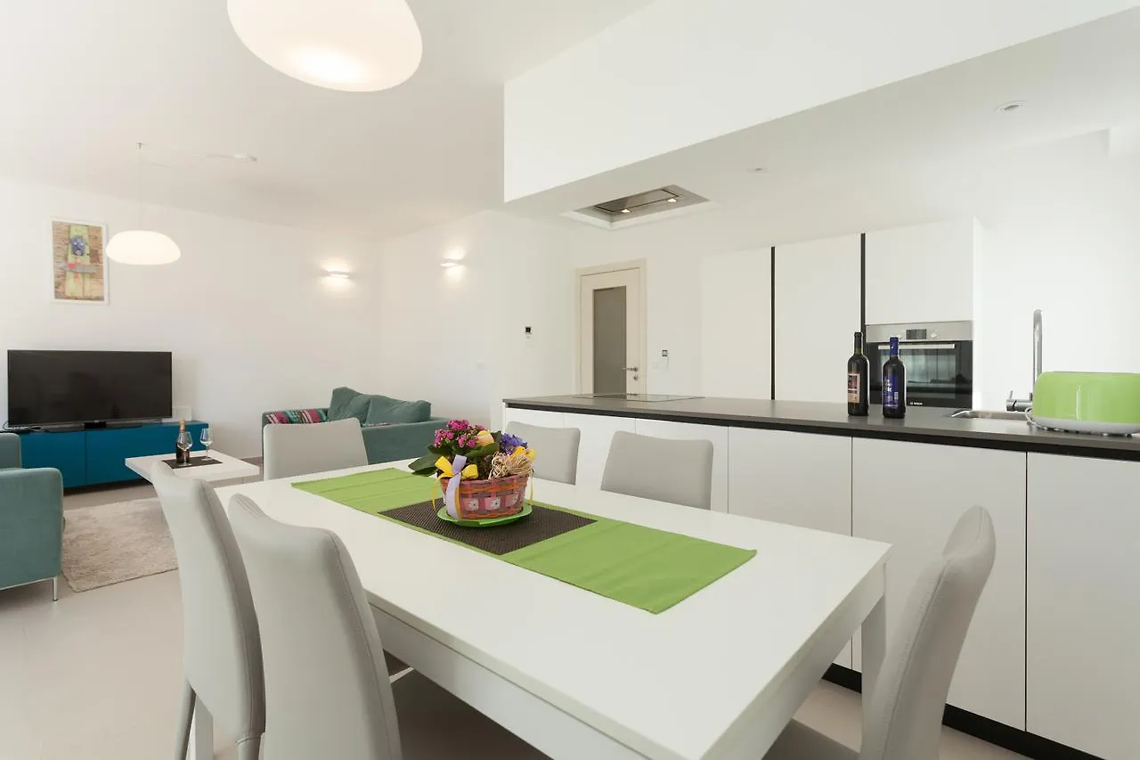 Adriatic Pearl Apartment Rovinj 0*,